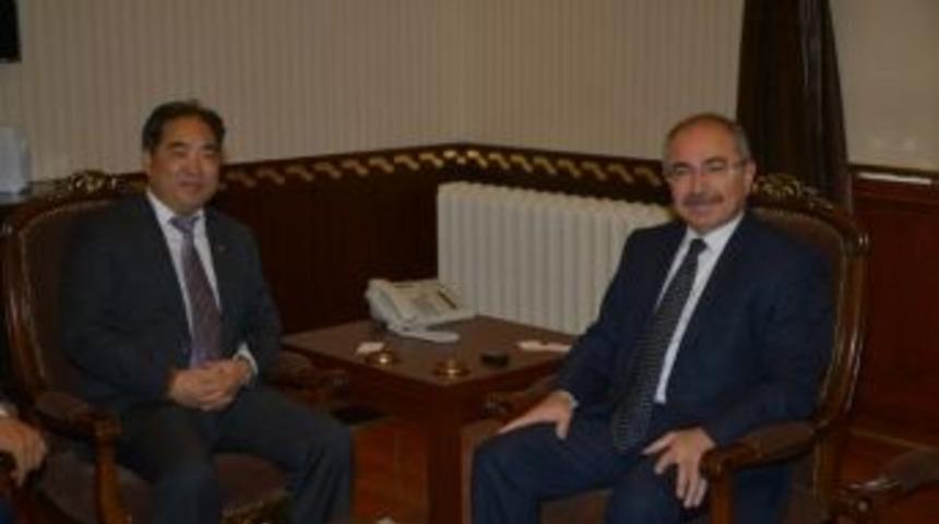 &Ccedil;in Halk Cumhuriyeti Başkonsolosu Qingyang, Vali Yaman&rsquo;a Ziyaret