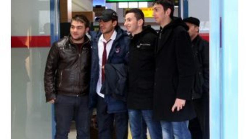 Trabzonspor Kafilesi Trabzon'a D&ouml;nd&uuml;
