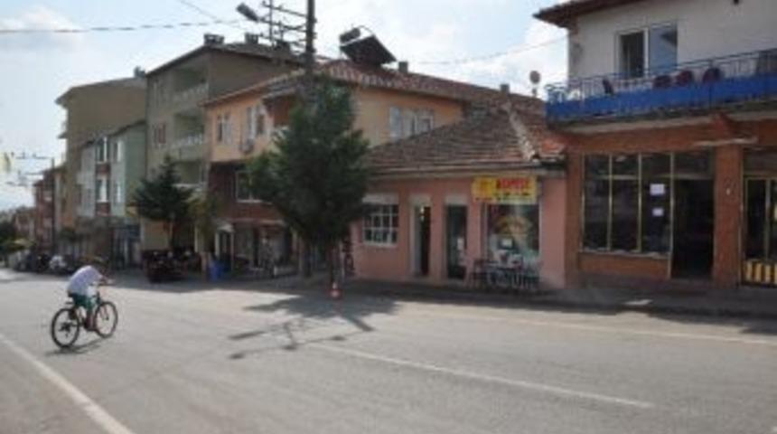 İzmit'te Akmeşe Meydanı G&uuml;zelleşiyor