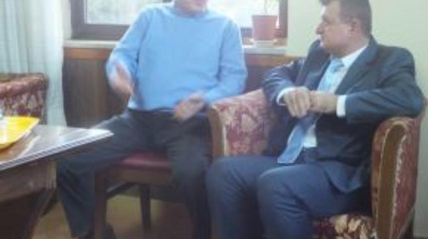 Canbolat’tan kilise ziyareti