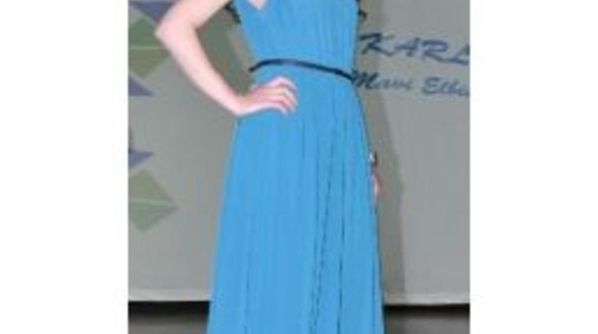 &Uuml;niversite &Ouml;ğrencilerinden Kıyafet Defilesi