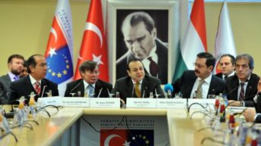 Bağış: Batının Bazı Demokrasi M&uuml;nafıkları Molla&rsquo;nın Idamından Ders Almalı