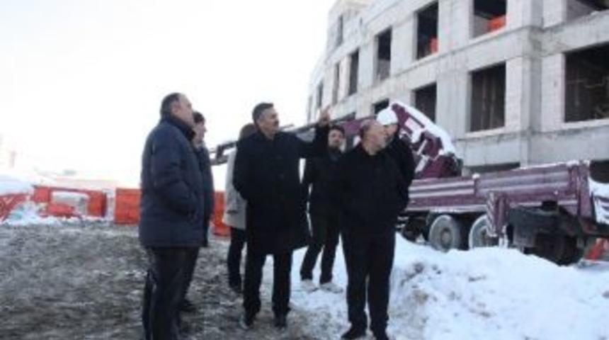 D&uuml;zce Atat&uuml;rk Devlet Hastanesi 2015&rsquo;e Kaldı