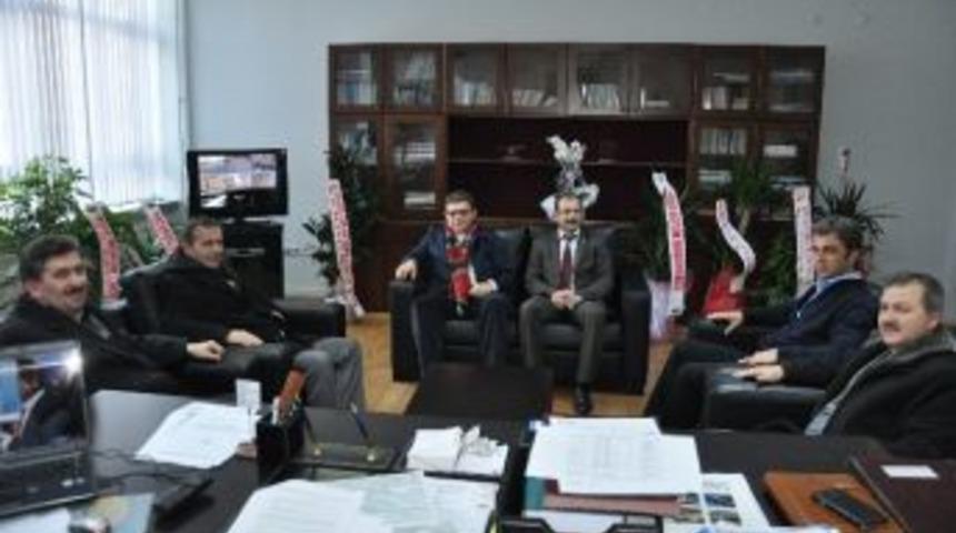 Dereci&rsquo;ye, D&uuml;zce İmam Hatip Lisesi Mezunları Derneği&rsquo;nden Ziyaret