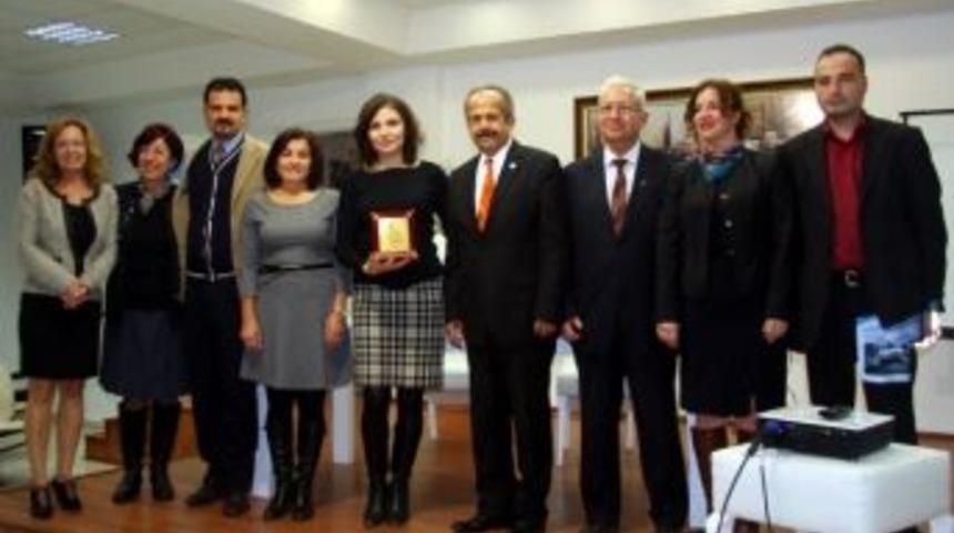 "obez Bir Toplum Olduk"