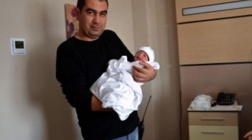 Gazeteci Ali Altuntaş Baba Oldu