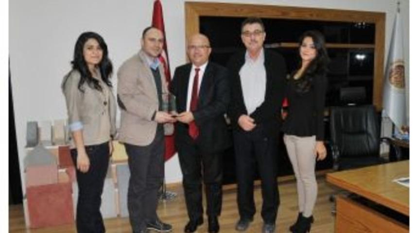 Başkan &Ccedil;oban'a Voleybol Federasyonu'ndan Teşekk&uuml;r