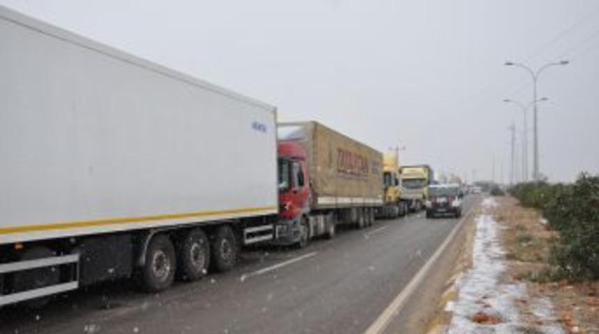 Cilveg&ouml;z&uuml;&rsquo;nden TIR &Ccedil;ıkışları Başladı