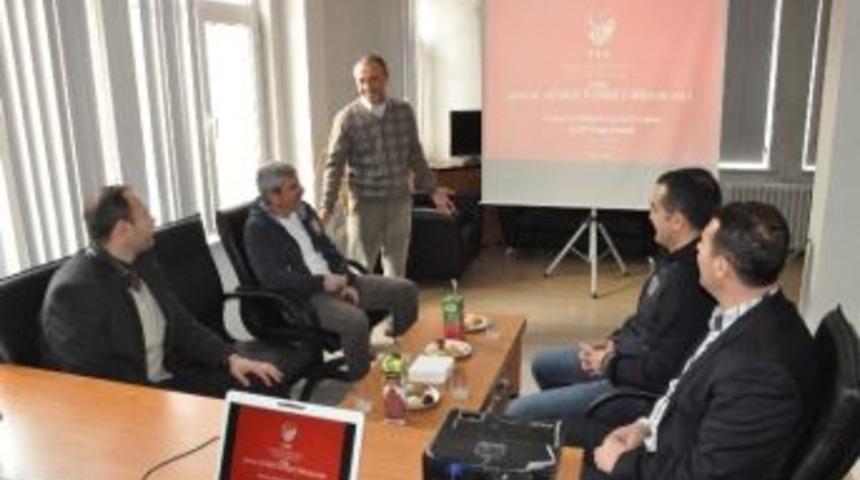 Kul&uuml;p-okul Futbol Projesi Eğitimi Semineri Yapıldı