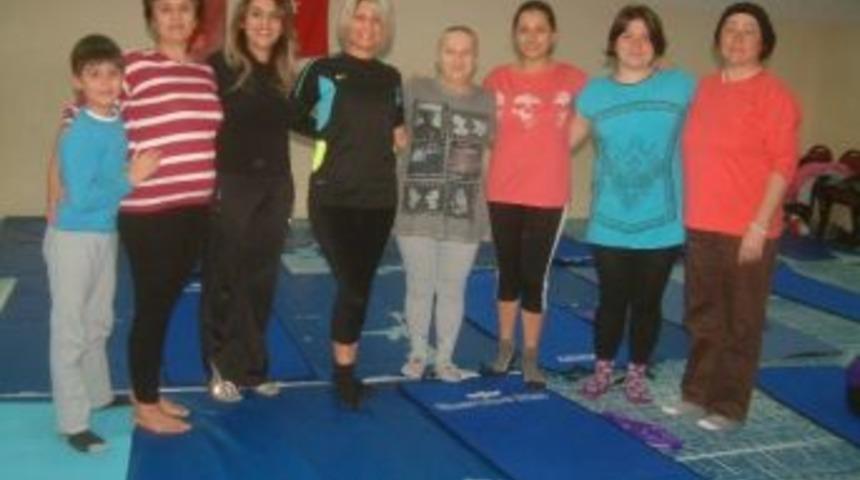 Ana Kız Aerobik Kursuna Katıldılar