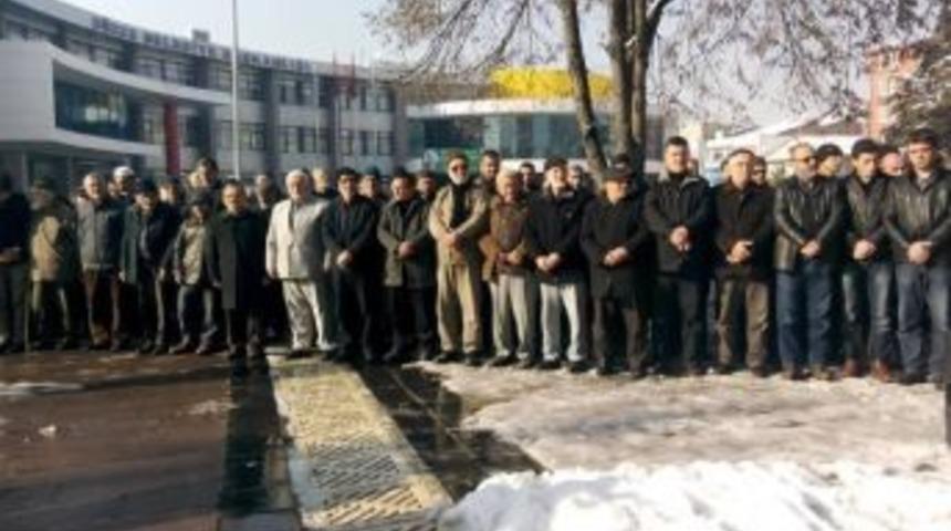 D&uuml;zce&rsquo;de Abdulkadir Molla İ&ccedil;in Gıyabi Cenaze Namazı Kılındı