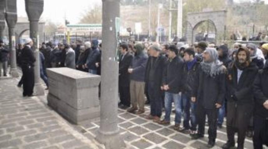 Siverek'te Abdulkadir Molla İ&ccedil;in Gıyabı Cenaze Namazı Kılındı