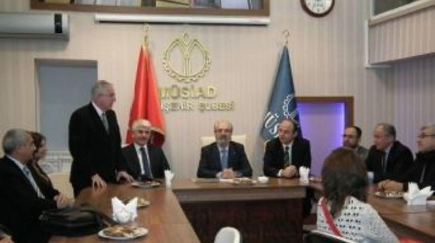 &lsquo;uygulamalı Girişimcilik Eğitimi&rsquo; Kursiyerlerinin Sertifika Heyecanı