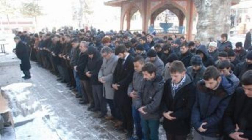 Tokat&rsquo;ta Abd&uuml;lkadir Molla İ&ccedil;in Gıyabi Cenaze Namazı Kılındı