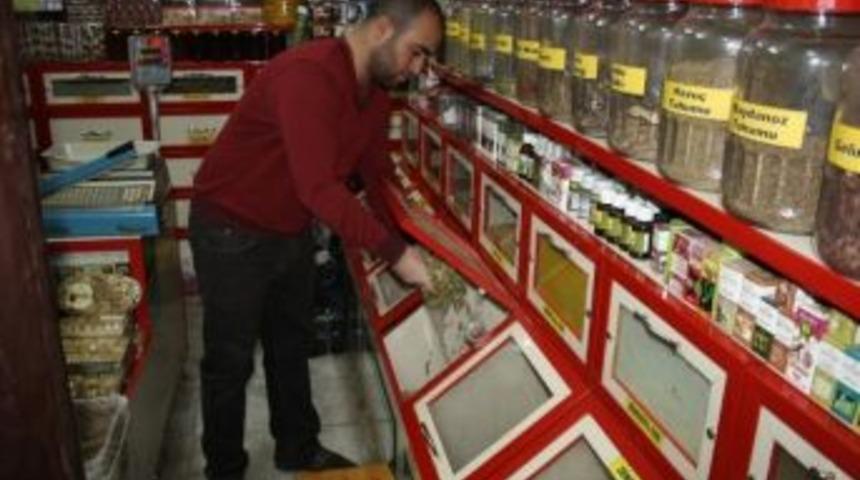 Kar Yağışı Aktarlara Olan Rağbeti Arttırdı