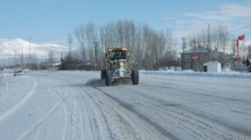 Aşırı Soğuklar G&ouml;letleri Dondurdu