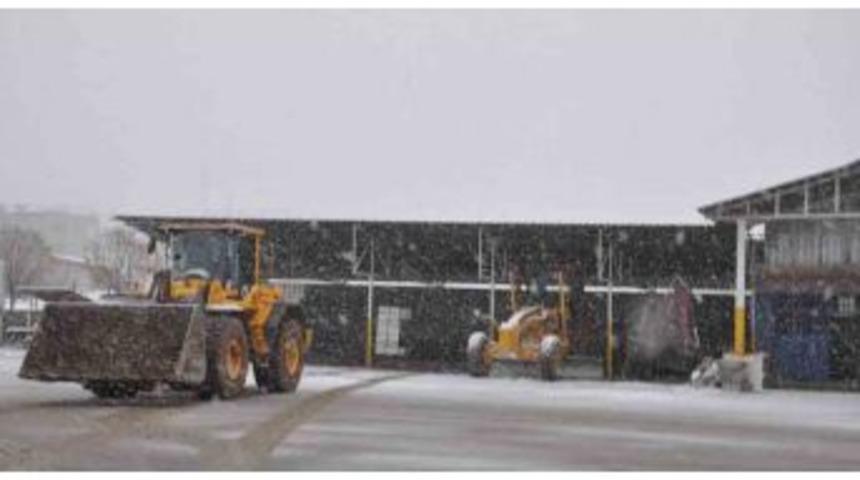 Siirt'te Kar Yağışı Durdu, Tuzlama &Ccedil;alışması Başladı