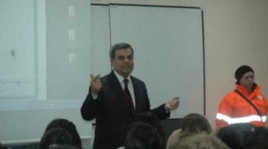 Ege &Uuml;niversitesi'nde Deprem Tartışıldı