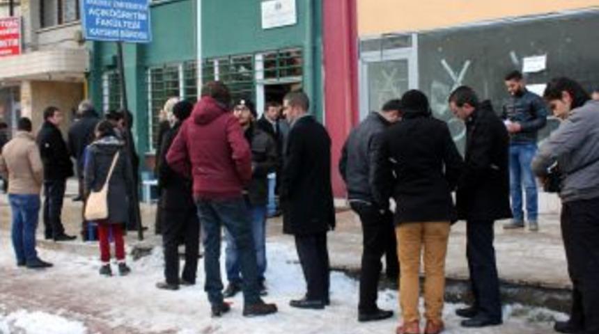 &Ouml;ğrenciler, A&Ouml;F Kimliklerini Postayla Almak Istiyor