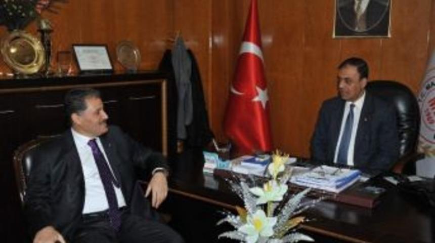 &Ccedil;akır: &ldquo;&ccedil;evre Yolunun Tamamını Kentsel D&ouml;n&uuml;ş&uuml;me Tabi Tutacağız&rdquo;