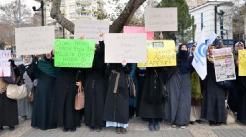 Abd&uuml;lkadir Molla I&ccedil;in Gıyabi Cenaze Namazı Kılındı