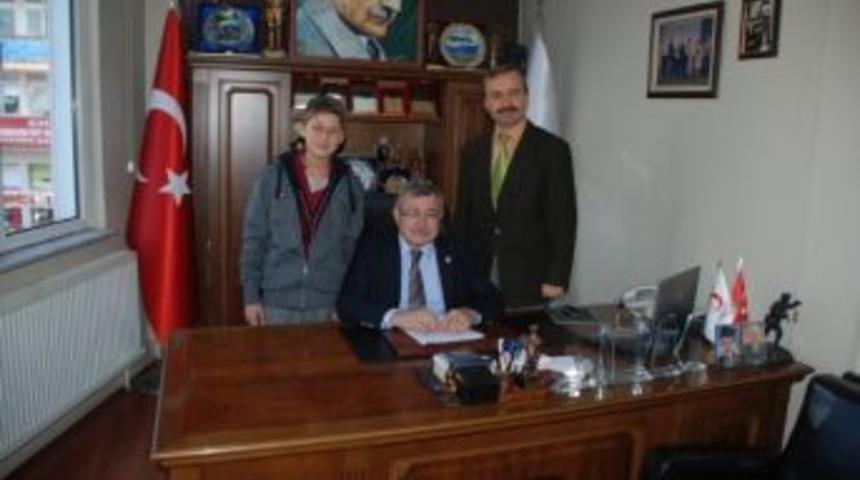 Okul M&uuml;d&uuml;r&uuml;nden Başkan G&uuml;lşen&rsquo;e Ziyaret
