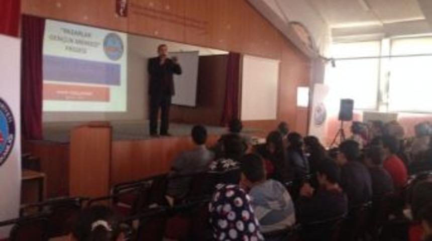 (&ouml;zel Haber) &Ouml;ğrencilere İnternet Ve Sosyal Ağlar Semineri