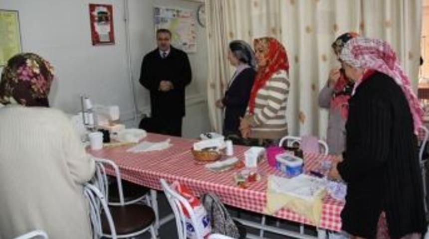 D&uuml;zce Valisi Ali İhsan Su, Yeni Mahalle Sakinlerini Dinledi