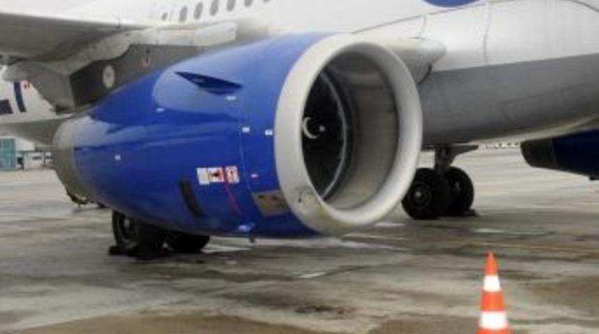 Atat&uuml;rk Havalimanı&rsquo;nda İlgin&ccedil; Kaza