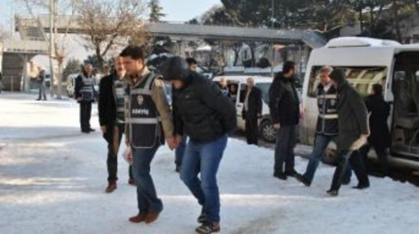 5 İlde İkiz &Ccedil;ek Operasyonu