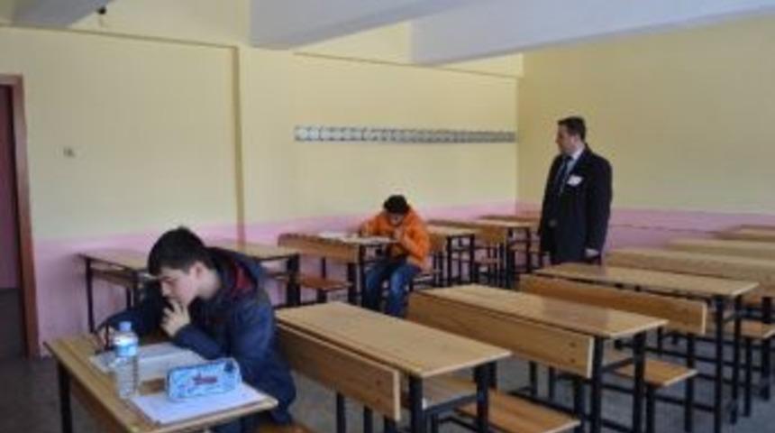 Elbistan&rsquo;da &Ouml;ğrenciler Mazeret Sınavlarına Da Girmedi