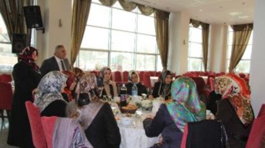 Kur-an Kursu &Ouml;ğreticileri Hgm'de Bir Araya Geldi