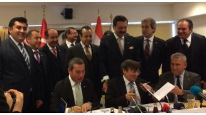 Nakıboğlu, Gaziantepli İşadamlarına M&uuml;jdeyi Verdi