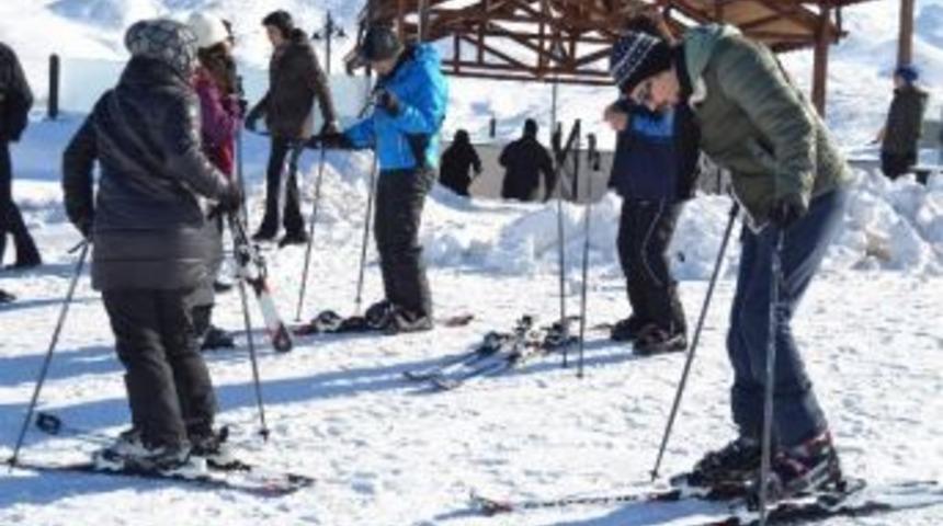 Erciyes'te Kayak Sezonu A&ccedil;ıldı