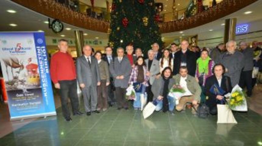 Karikat&uuml;ristler İzmir Kuş Cenneti&rsquo;ni &Ccedil;izdi