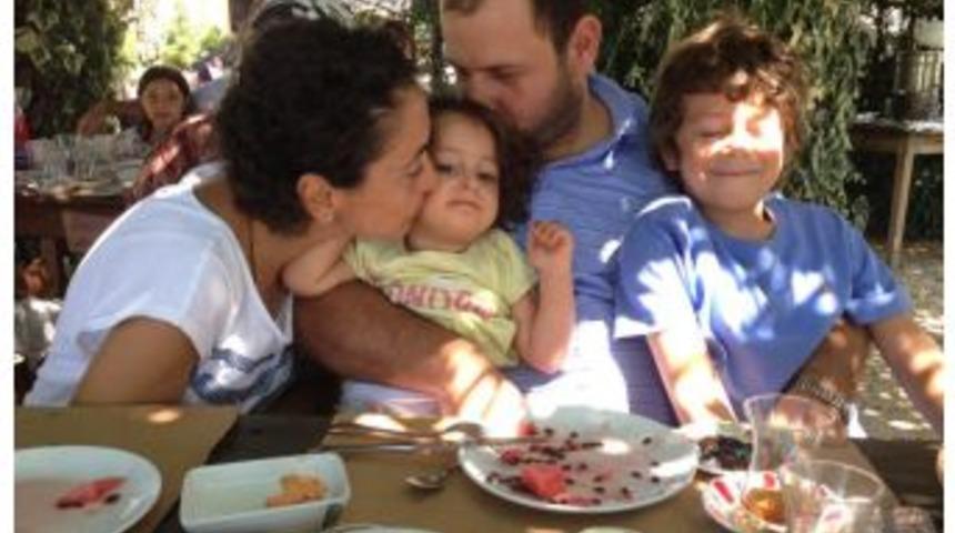 Hostes Kansere Yenik D&uuml;şt&uuml;