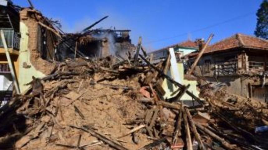 Isparta&rsquo;da Ev Yangını