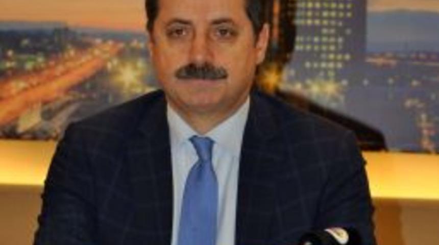 Bakan &Ccedil;elik: Keşke Kırmızı Plakaları T&uuml;rk Yapımı Otomobile Takabilsek