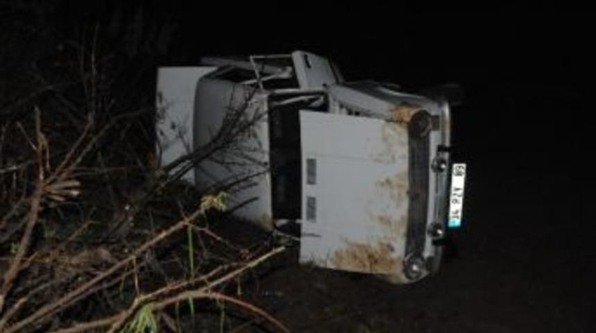 Alkoll&uuml; Ve Ehliyetsiz S&uuml;r&uuml;c&uuml; Tarlaya U&ccedil;tu