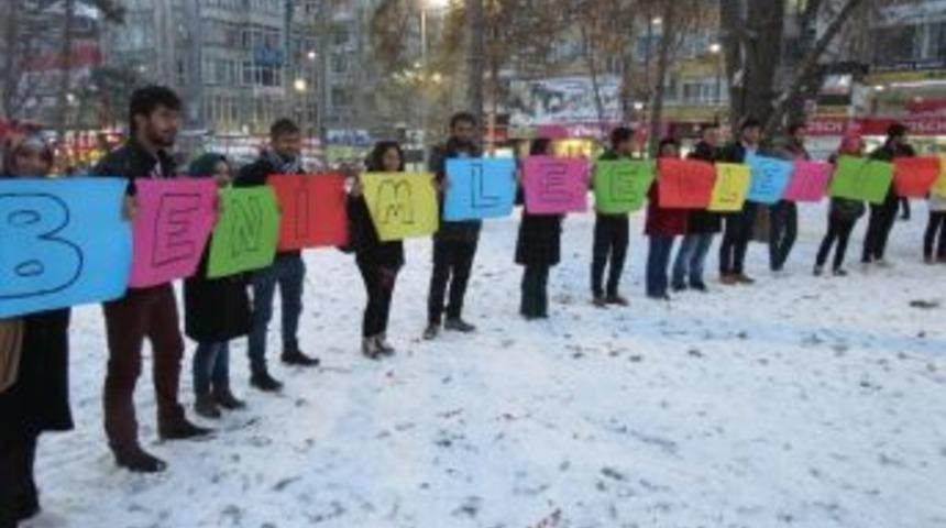 Malatya&rsquo;da İlgin&ccedil; Evlilik Teklifi