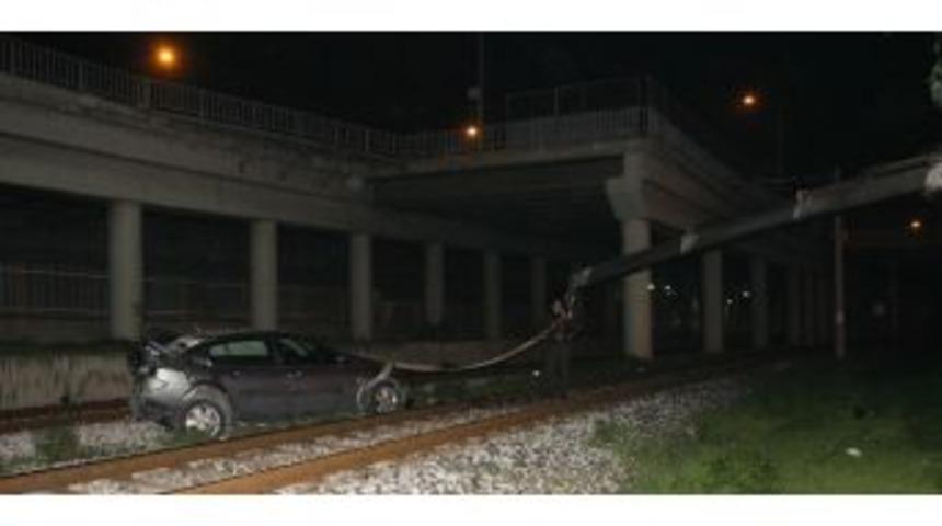 Trenin Altında Kalmaktan Kıl Payı Kurtuldular