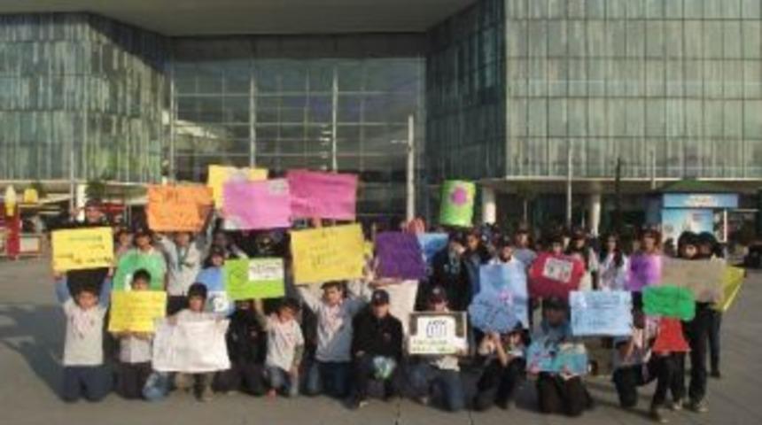 İzcilerden Anlamlı Mesaj