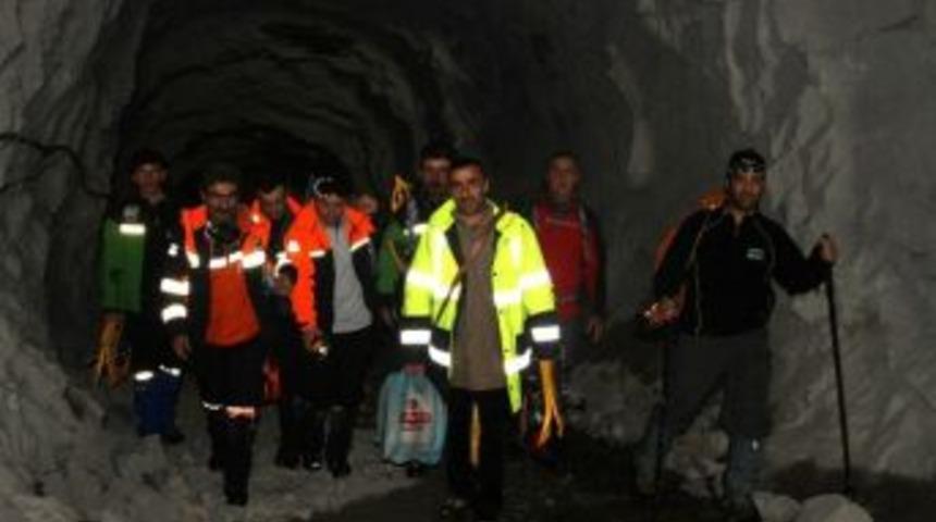 Mahsur Kalan &Ccedil;obanlar Kurtarılmak İstemiyor