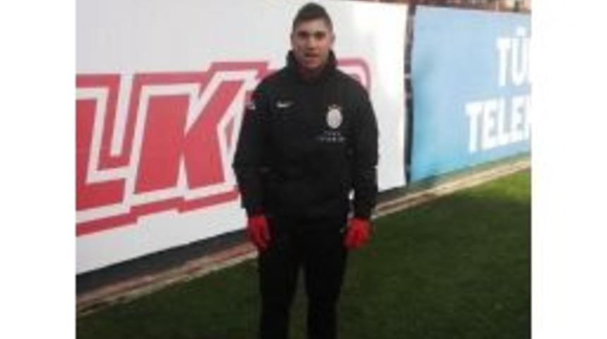 Geleceğin 'messi'si Florya&rsquo;da