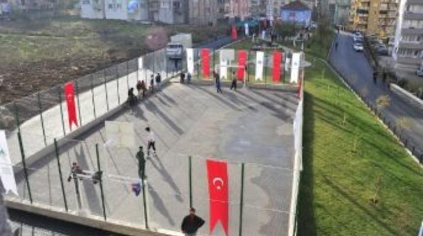 Yıldırım'a Şeb-i Arus Parkı Ve Basketbol Sahası
