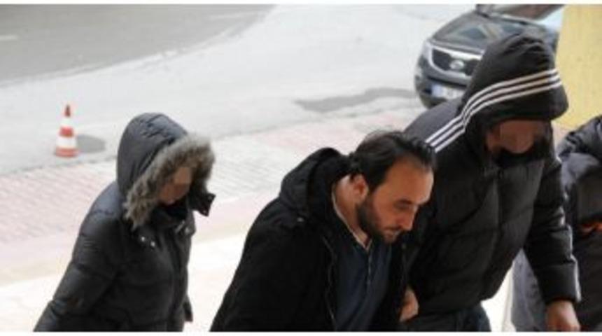 Evlerinde Travestiye Fuhuş Yaptırdığı İddia Edilen Karı-koca Tutuklandı