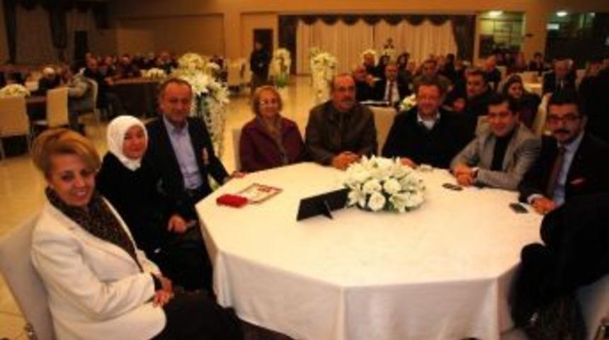 Tahsin Babaş&rsquo;a Hizmet Madalyası Verildi