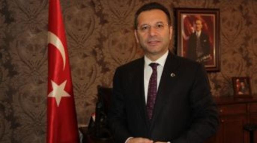 Vali Aksoy, Twitter'den Duyurdu