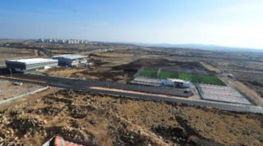 Şahinbey Belediyesi 86.500 M2 Alana Akkent Spor K&ouml;y&uuml; Yapıyor