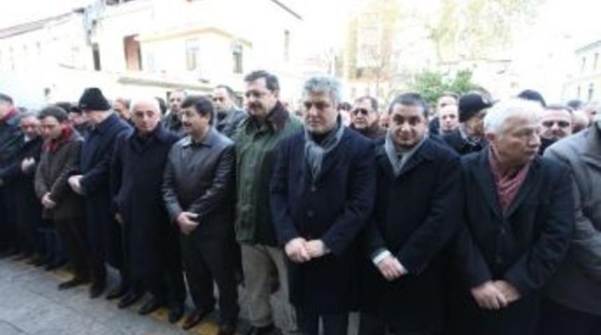 Tobb Başkanı Hisarcıklıoğlu Şadan Eren'i Acı G&uuml;n&uuml;nde Yalnız Bırakmadı